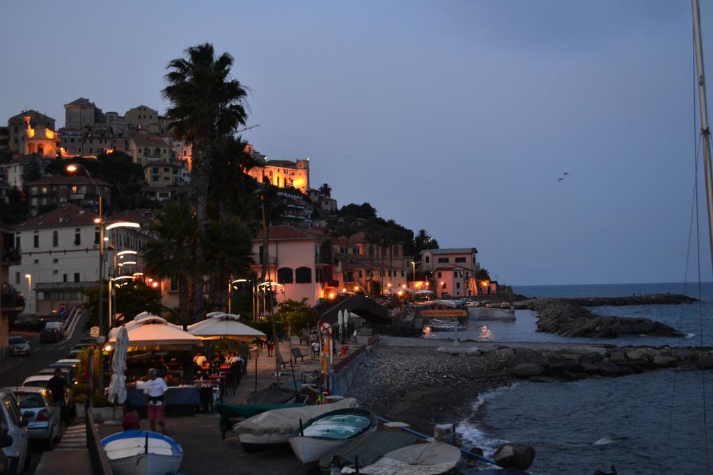 Da Alessia Lägenhet Riva Ligure Exteriör bild