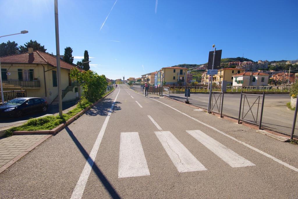 Da Alessia Lägenhet Riva Ligure Exteriör bild